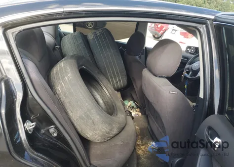 2012 Nissan Altima Base z USA, uszkodzony, nr VIN 1N4AL2AP4CC257643